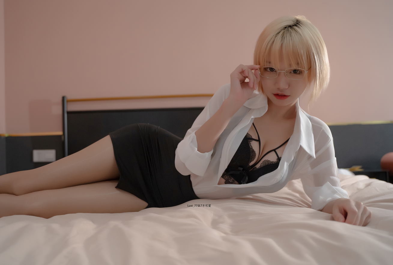 柒柒要乖哦–家庭教师 [124P-1.77GB]