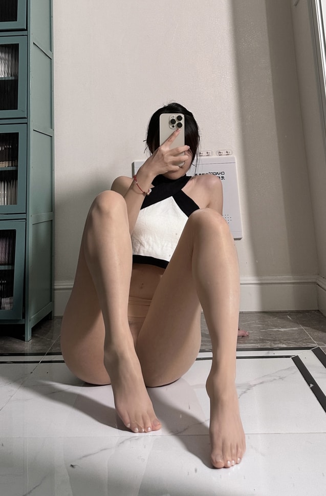 【微密圈】陈妮妮-红色脚掌[51P-143MB]