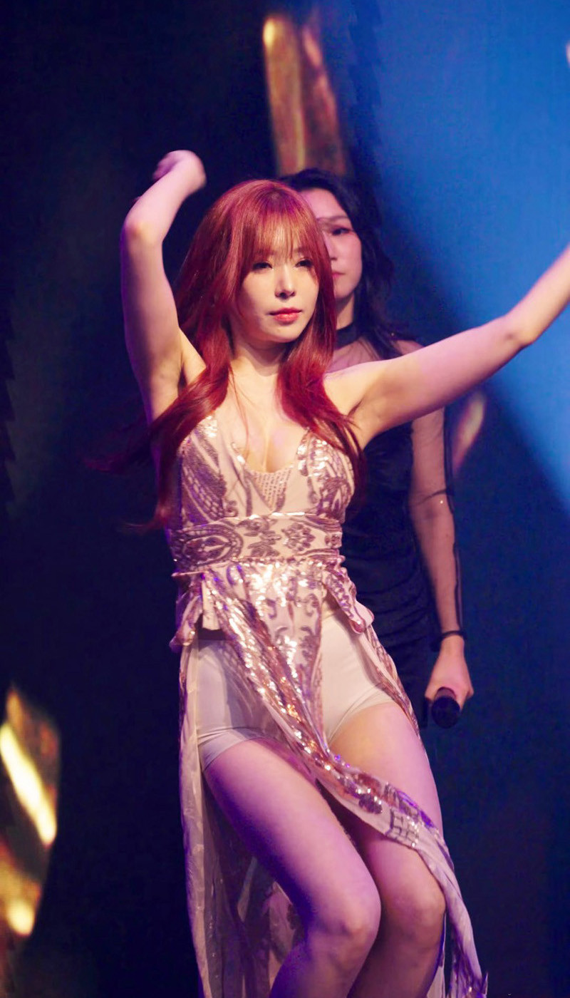 [饭拍]20230609韩国女团LAYSHA现场饭拍秀[25v/10.1GB]