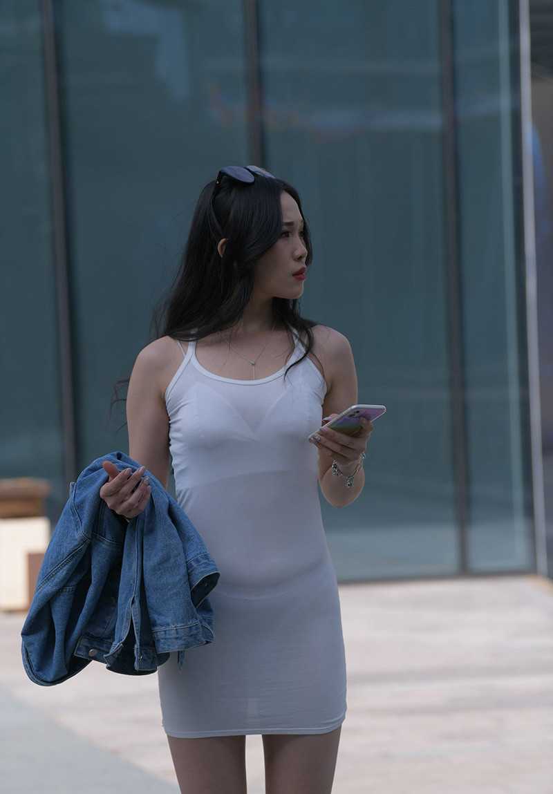 [街拍]310.超性感白色包臀裙美女[图片/视频/15.57GB]