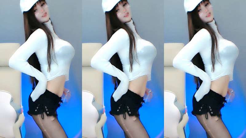 [合集]斗鱼主播何菱土豪定制福利合集[21V/3.2g]预览图 5