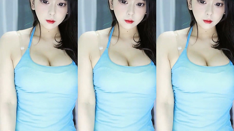 [主播]网易CC主播郭郭酱(小小小郭)付费群绿色包臀裙抖胸热舞