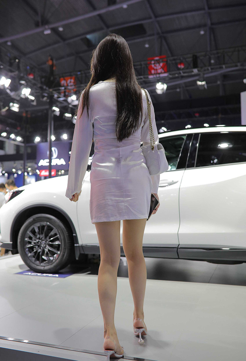 [街拍]379.一个人的车展[图片/视频/47.29GB]