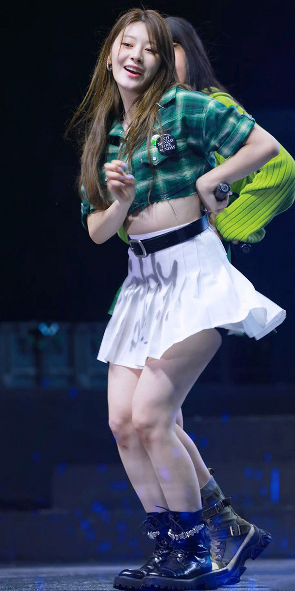 [饭拍]20230504韩国女团STAYC现场[30v/24.2GB]