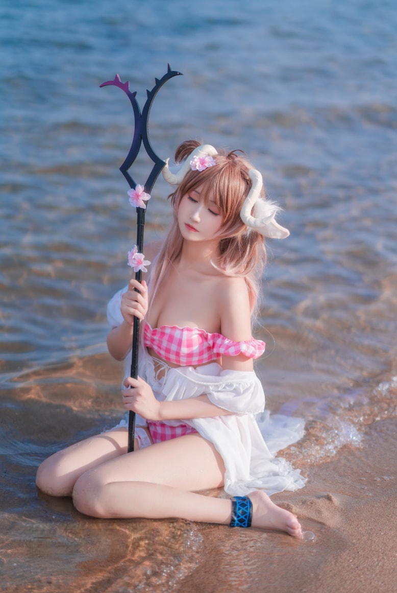 三度_69 – NO.085 小羊泳装