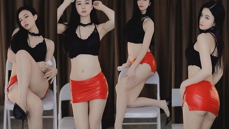 [主播]网易CC直播人气尤物芝士宝宝土豪定制热舞4分11