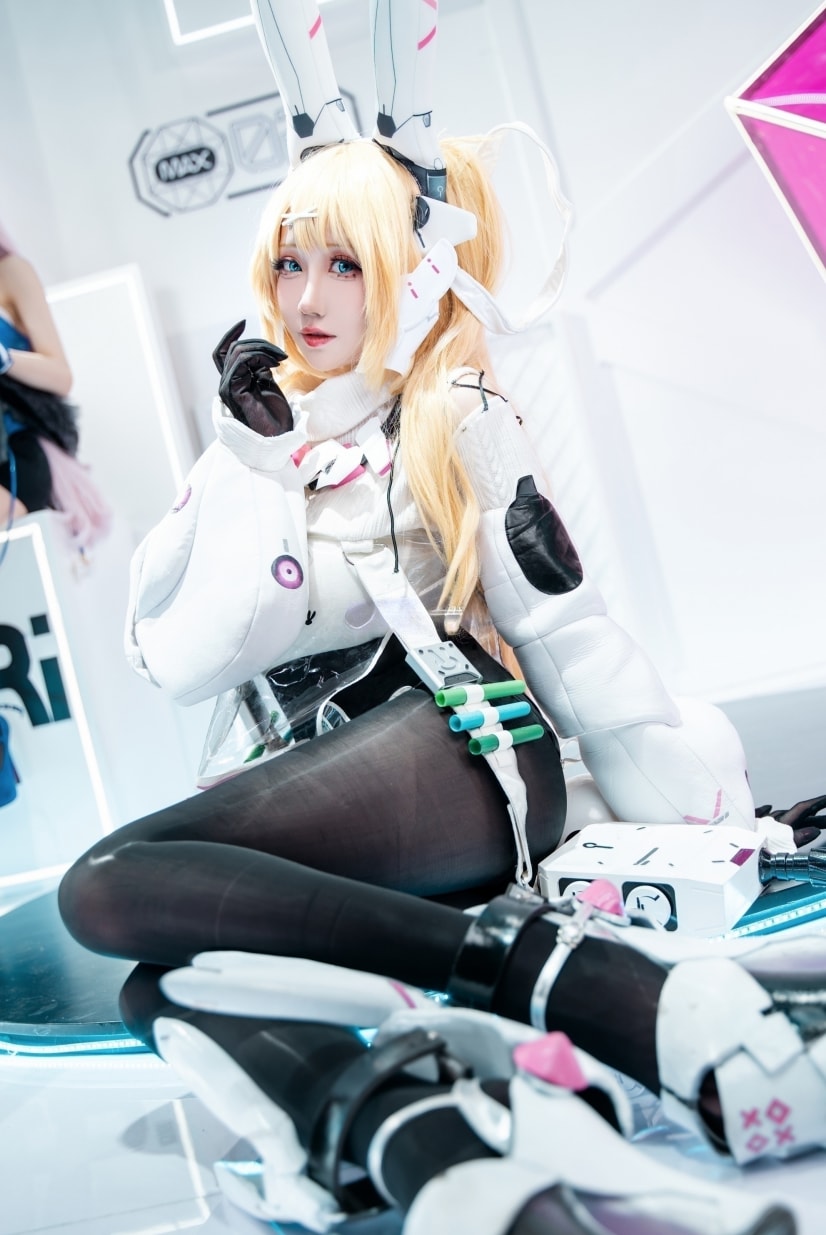 焖焖碳 NO.037 交错战线莉普斯COS