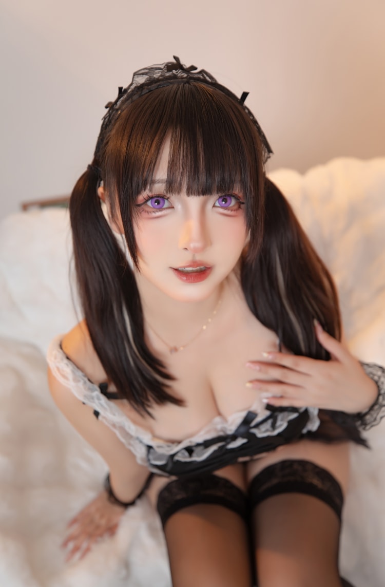 神楽坂真冬 – NO.216 金色高跟