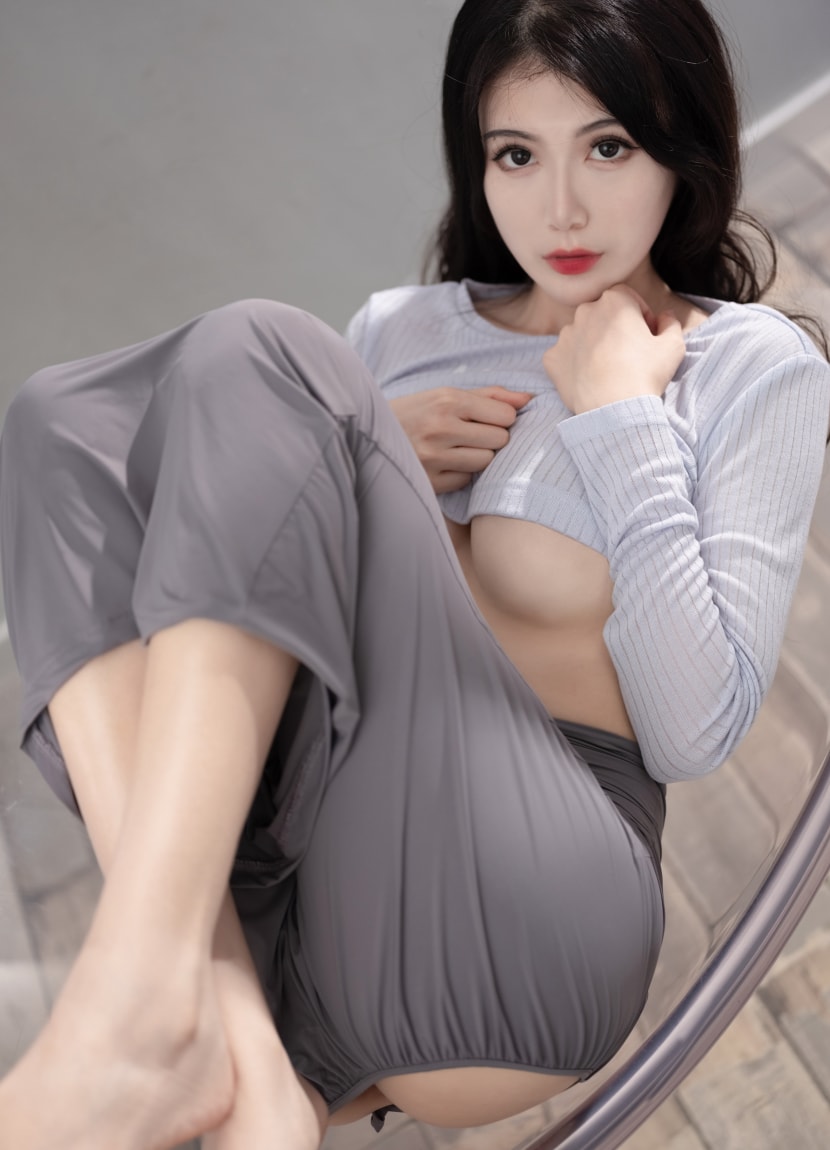 一米八的大梨子 – 尽情的迷上吧写真套图合集【持续更新中】预览图 4 一米八的大梨子 – 尽情的迷上吧写真套图合集【持续更新中】预览图 4