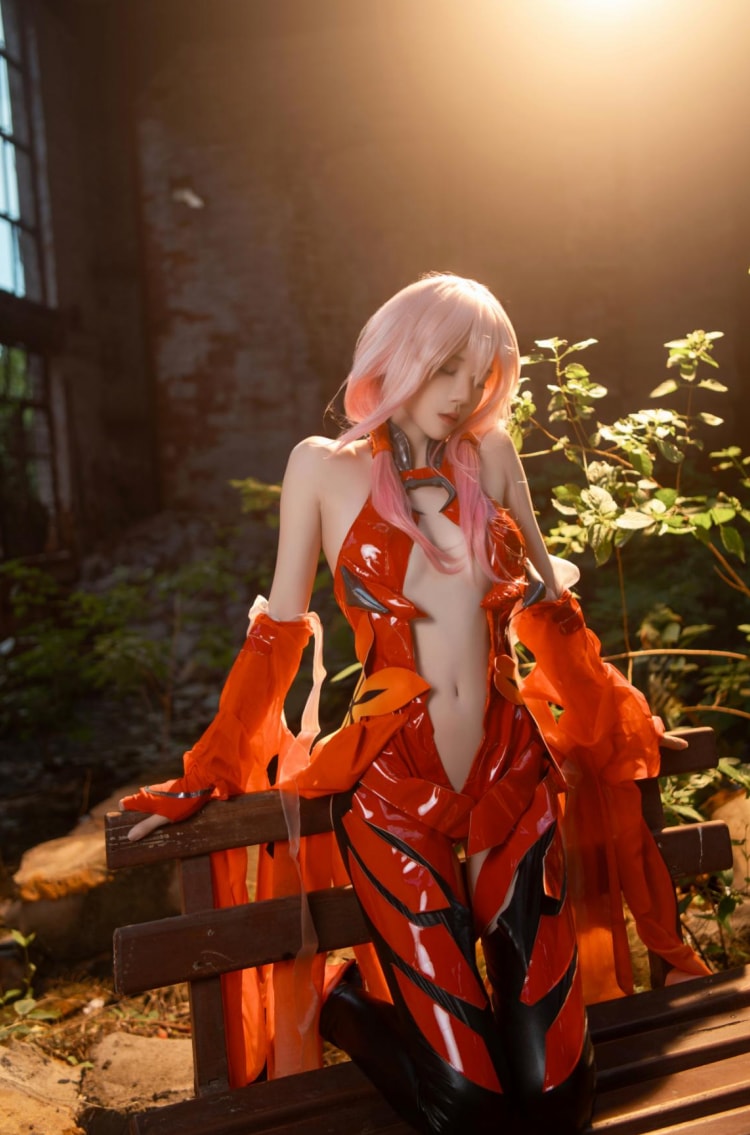 桜桃喵 – NO.212 罪恶王冠-楪祈