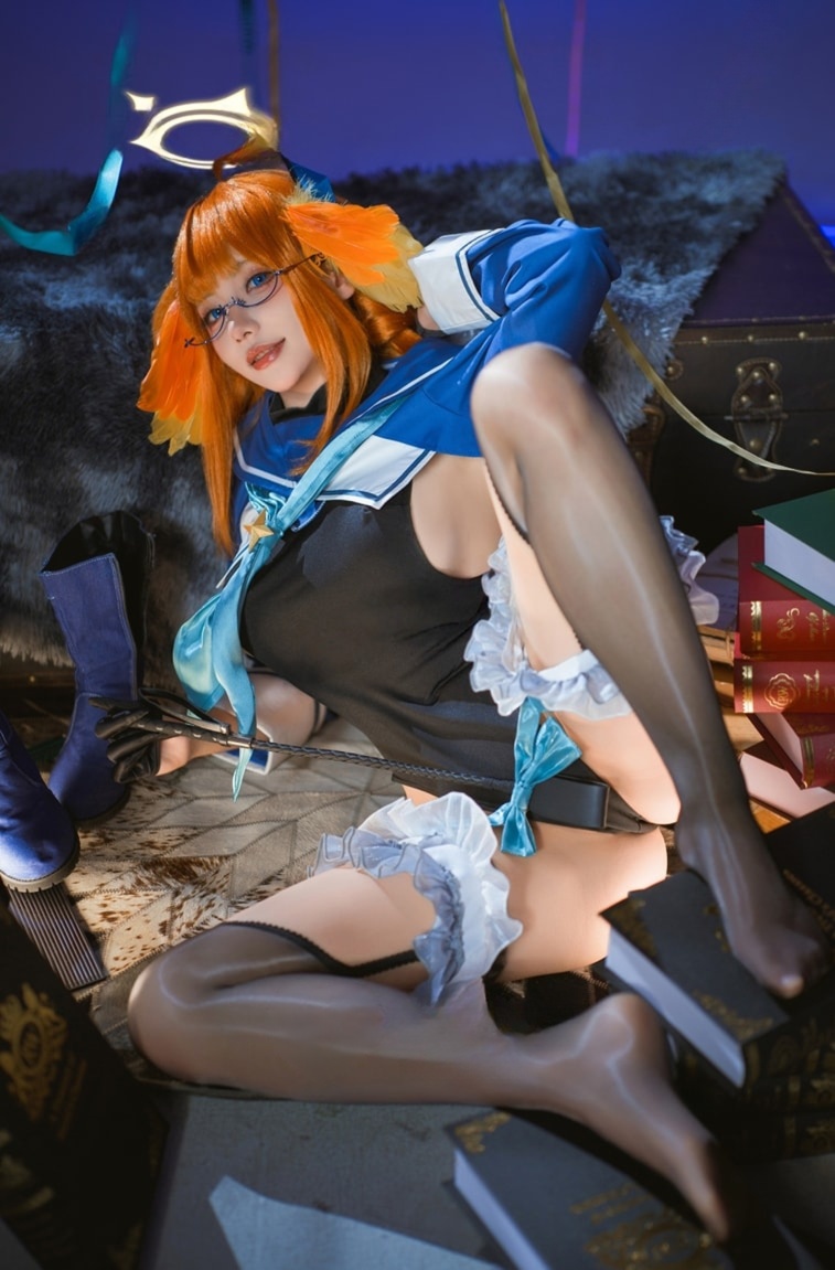 是一只熊仔吗 NO.044 蔚蓝档案 圆堂志美子·邪恶女干部预览图 2 是一只熊仔吗 NO.044 蔚蓝档案 圆堂志美子·邪恶女干部预览图 2