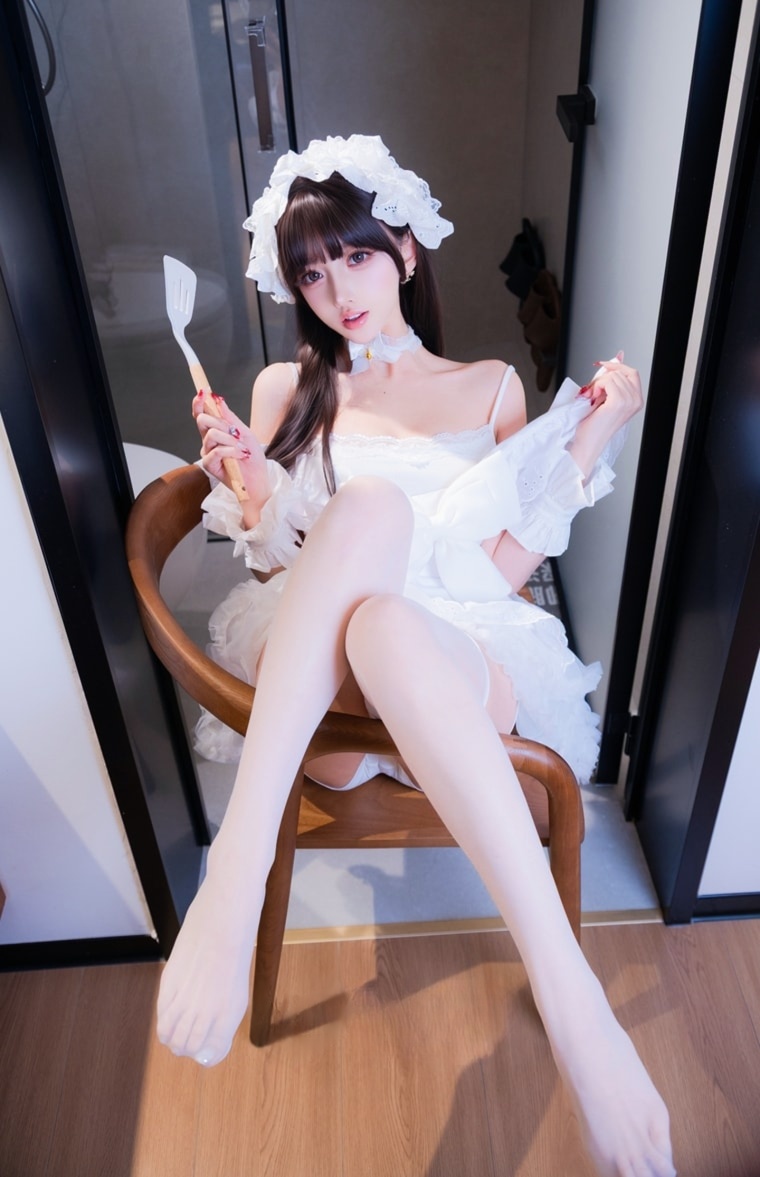 过期米线线喵 – NO.172 厨娘女仆预览图 2 过期米线线喵 – NO.172 厨娘女仆预览图 2